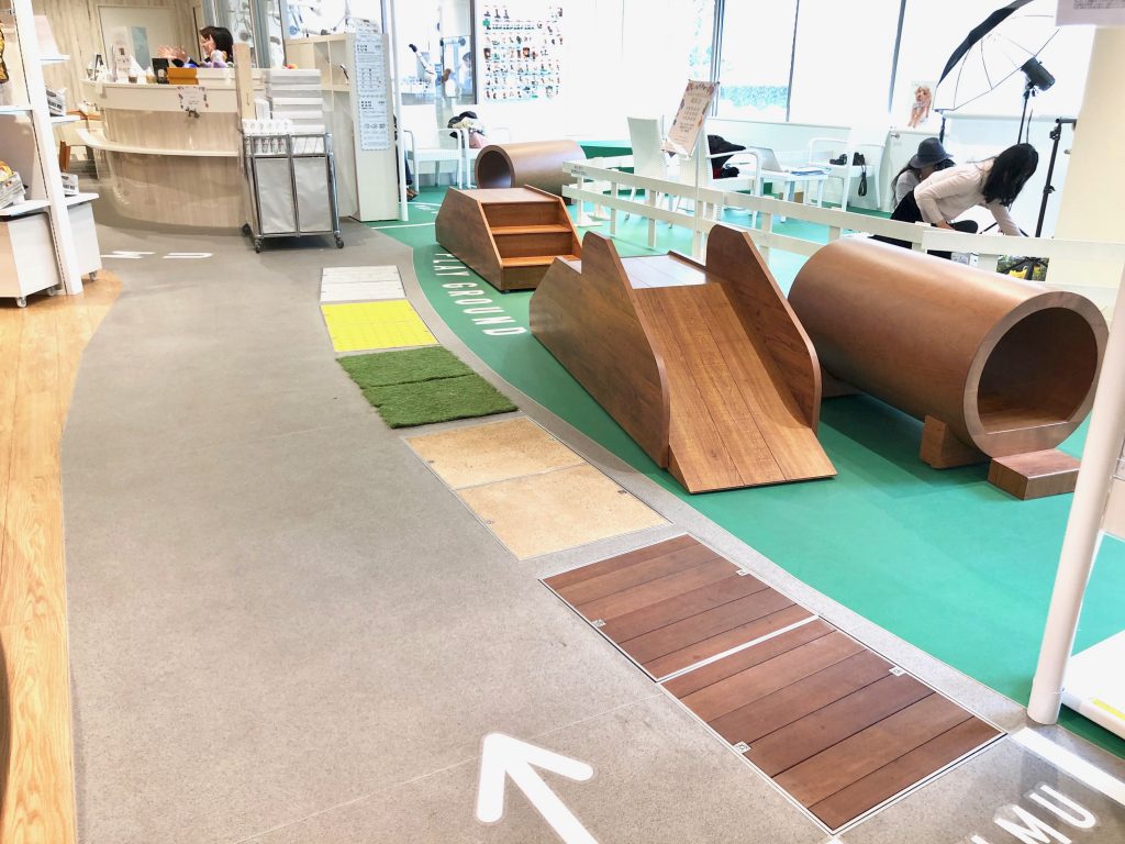 犬のベッド｜アンベルソ at 阪急ハロードッグ