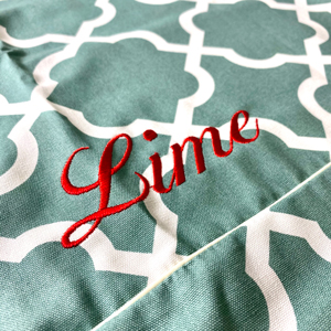 ネーム刺繡：ララ（ミントグリーン）｜犬のベッド：アンベルソ