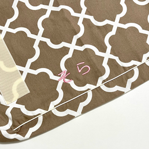 ネーム刺繍：ララ（モカベージュ）｜犬のベッド：アンベルソ