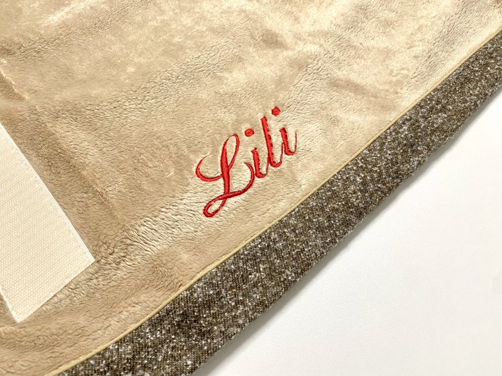 ネーム刺繡：アリス（ブラウン）｜犬のベッド：アンベルソ